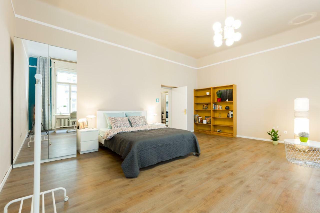 Unique Riverside Apartment 布达佩斯 外观 照片
